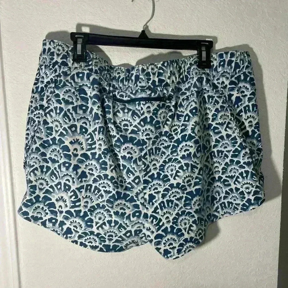 The North Face Class V Mini Shorts Blue Abstract Lettering Design Womens Sz XXL - Picture 6 of 10